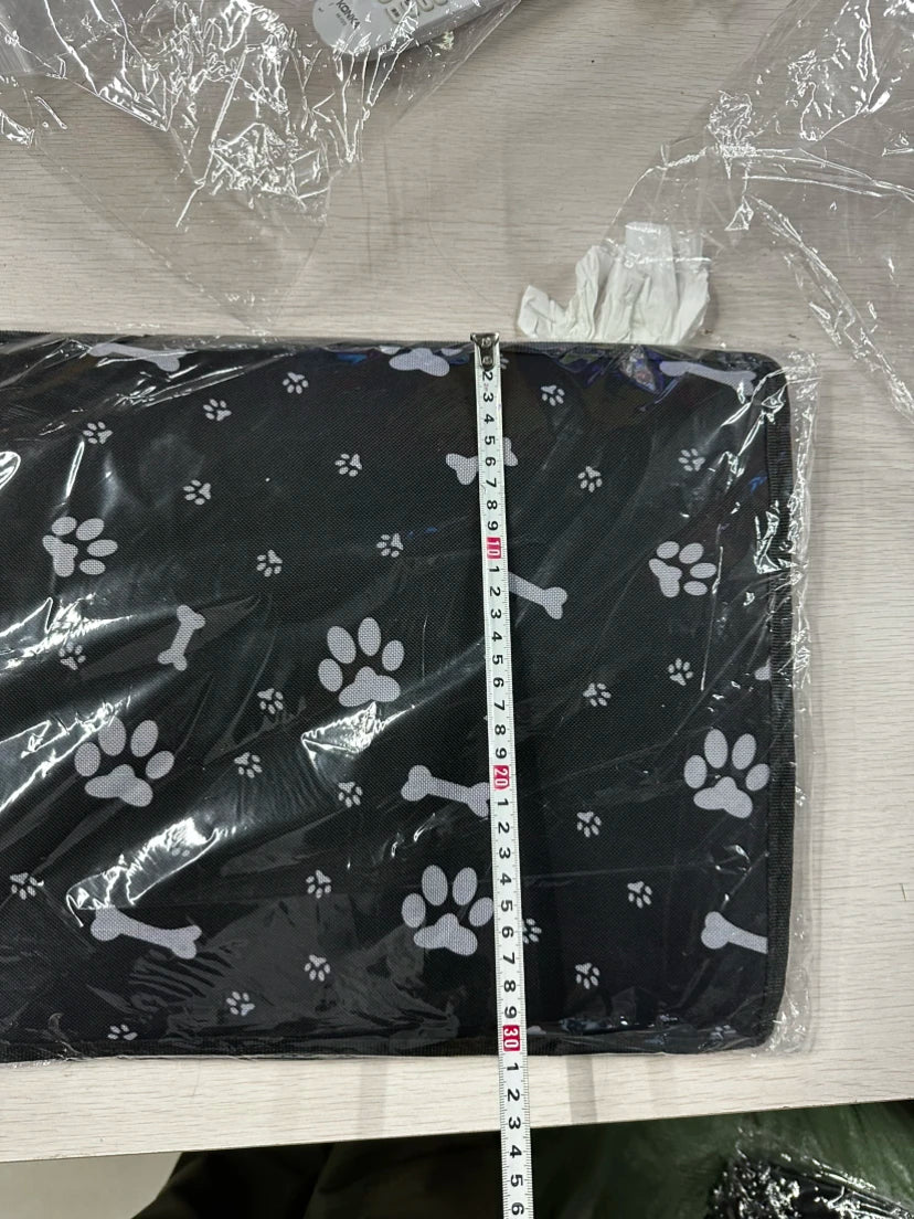 Pet Reinforce Car Booster Seat for Dog Cat Portable and Breathable Bag with Seat Belt Dog Carrier Safety Stable for Travel Look