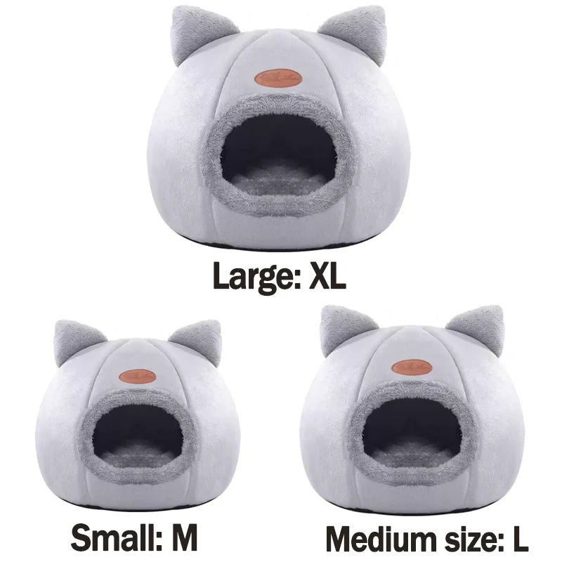Cozy winter cat bed featuring sound insulation, perfect for a warm and peaceful sleep.